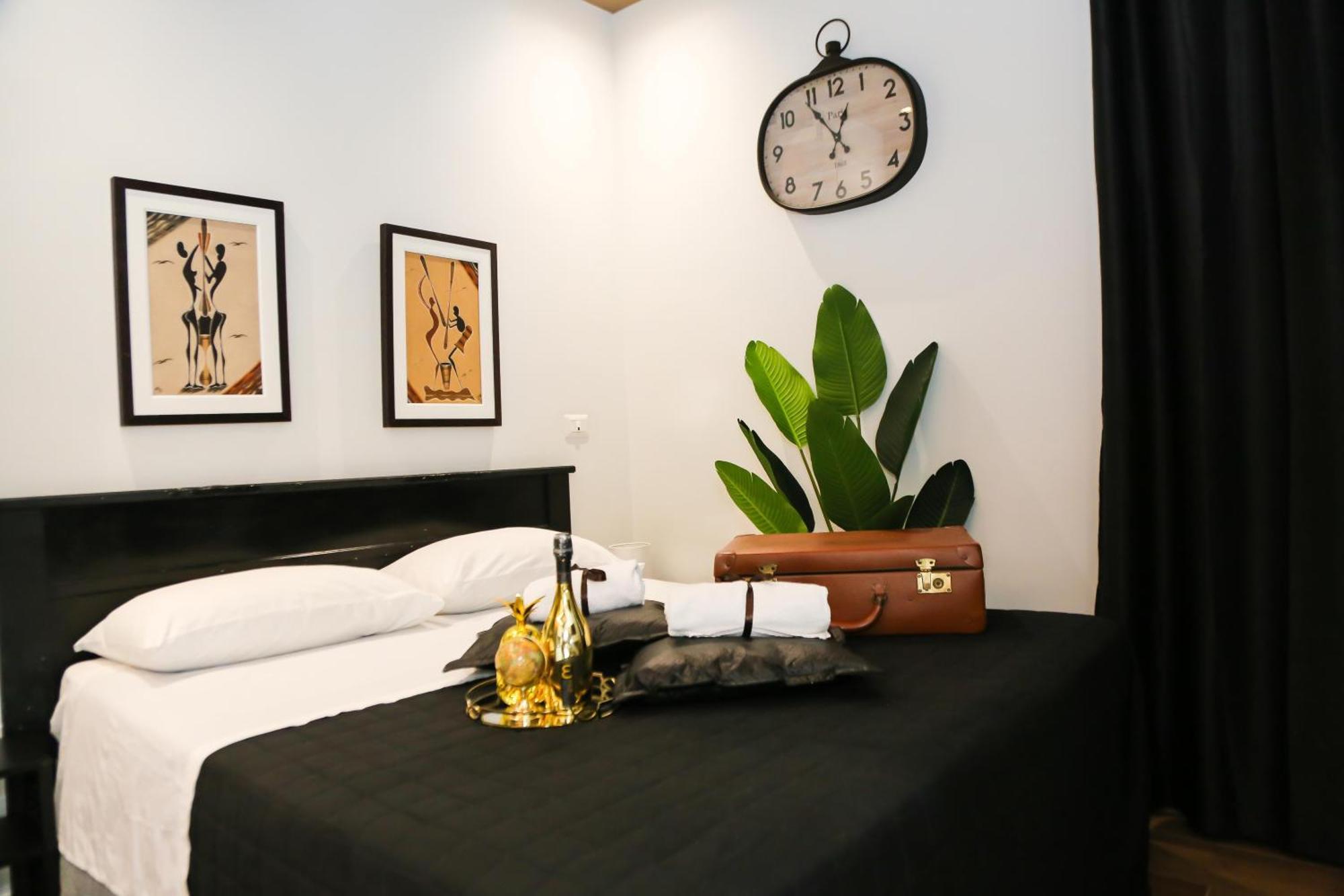 Apartamento La Dimora Di Rebecca Bari Exterior foto